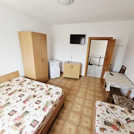 Casa Dobrescu Cata Si Miha