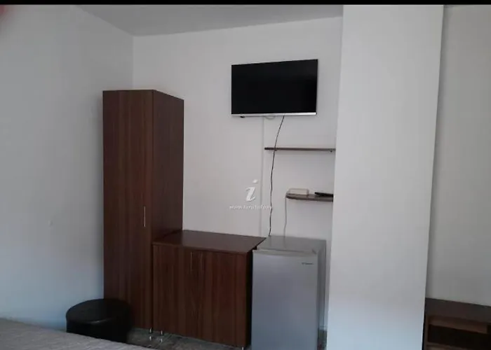 بيت ضيافة Casa Dobrescu Cata Si Miha *