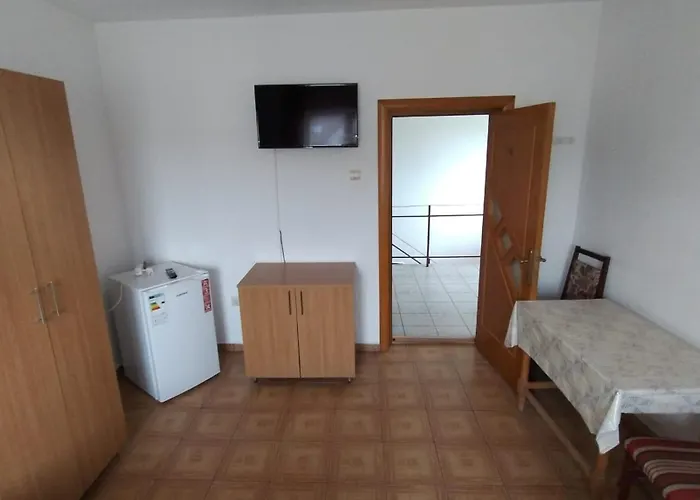 Casa Dobrescu Cata Si Miha بيت ضيافة إيفوري نورد