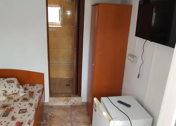 Casa Dobrescu Cata Si Miha بيت ضيافة إيفوري نورد