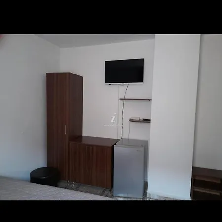 Pensiune Casa Dobrescu Cata Si Miha *